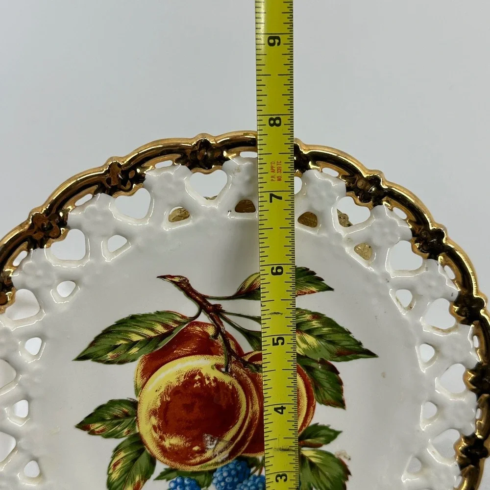Vintage Decorative Pierced Plate White Gold Fruit Floral Reticulated Plate Wall
